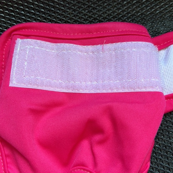 Reusable Dog diaper in size extra small: 1 bright pink - Picture 9 of 11